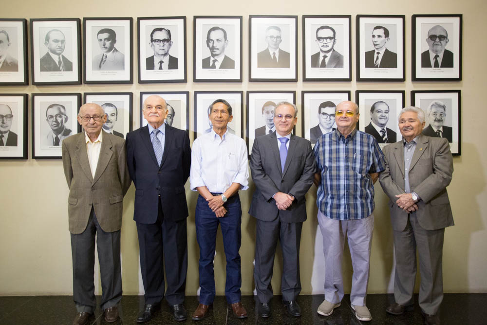 Firmino reúne ex-prefeitos de Teresina